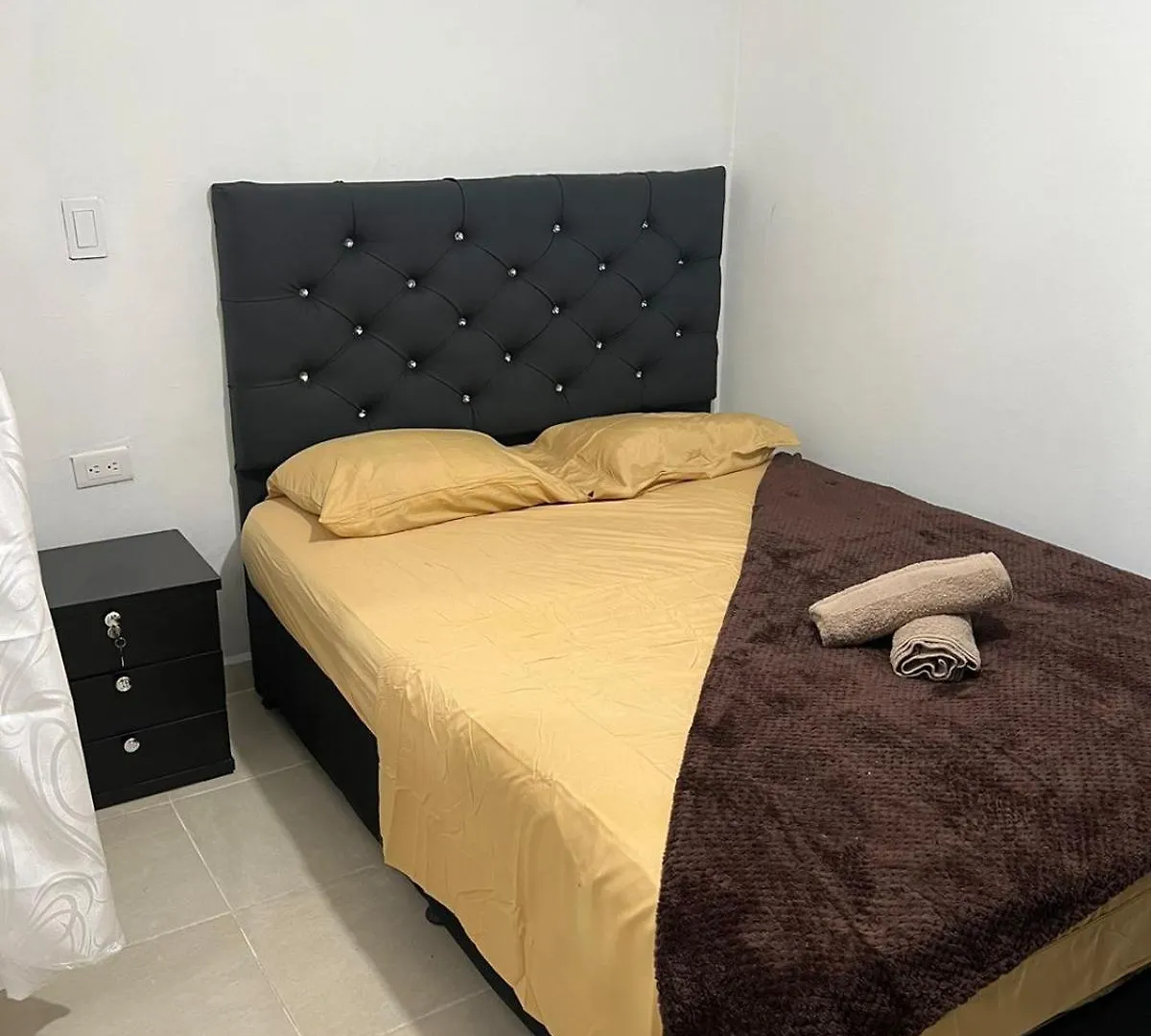 Apartamento Ideal Cerca De La Comuna 13 - Descubre El Graffiti De Medellin 0*,  Colombia